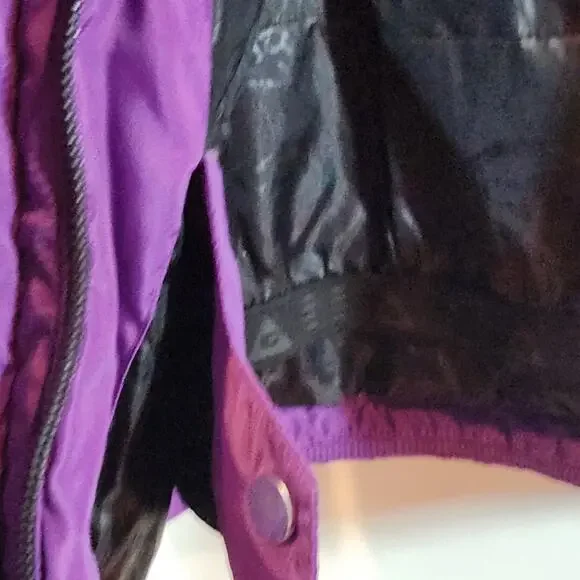 Gerry's Waist Puffer Coat Purple Hooded Jacket
Outdoors Outerwear Size Small - Picture 12 of 14